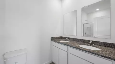 Bath - 7492 Bendire Loop, Hixson, TN 37343 photo 2 of 2
