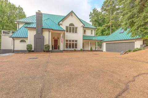 3572 Setting Sun Dr, Signal Mountain, TN 37377
