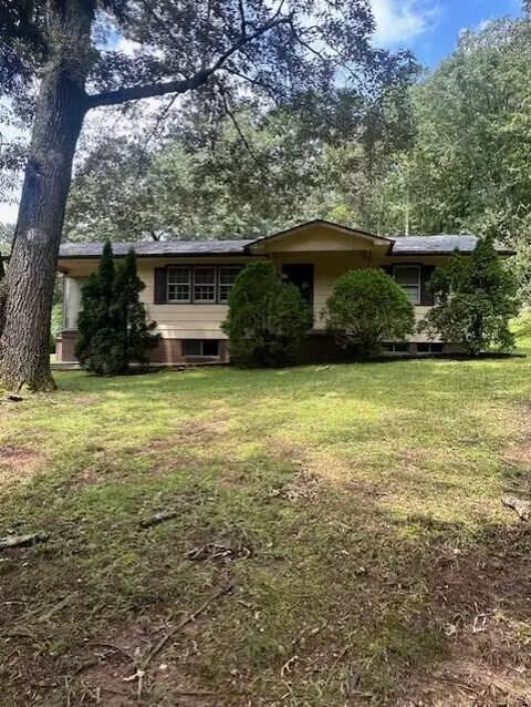 659 W Garden Farm Rd, Rossville, GA 30741