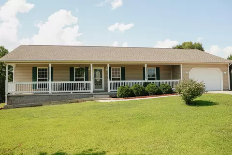 207 Giles Dr, Dayton, TN 37321