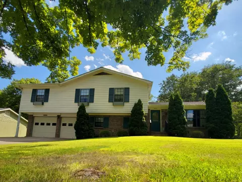 5618 Landrum Dr, Ooltewah, TN 37363