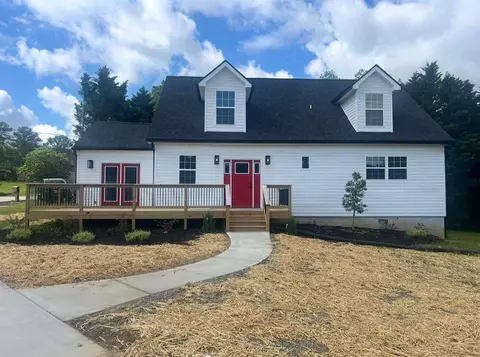 5005 Swan Rd, Chattanooga, TN 37416