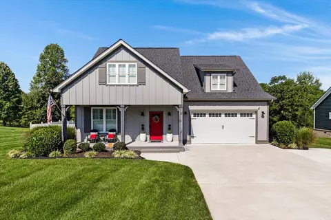 876 Equestrian Dr, Soddy Daisy, TN 37379