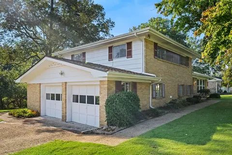 3901 N Mission Oaks Dr, Chattanooga, TN 37412