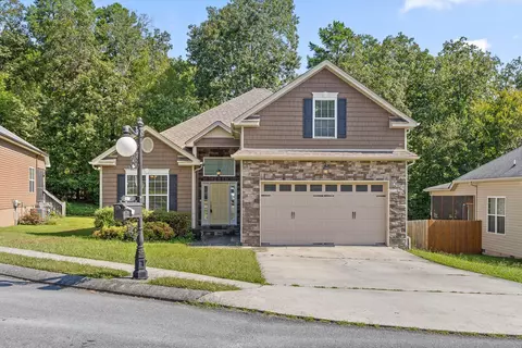 8650 Maple Valley Dr, Chattanooga, TN 37421