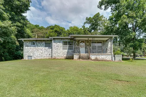 27 N Kingsberry Dr, Kimball, TN 37347