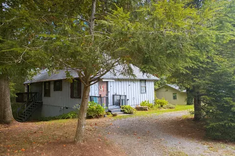 674 Shadow Leaf Ln, Tunnel Hill, GA 30755