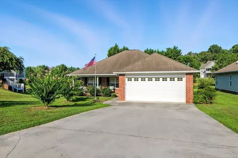 523 Lynnwood Dr, Athens, TN 37303