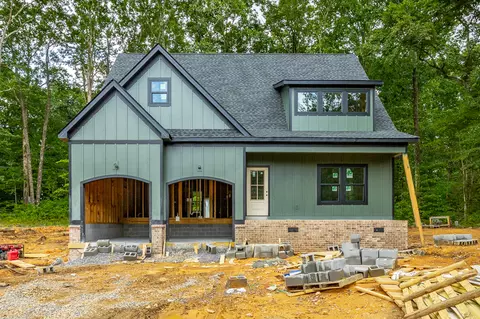 7911 Hixson Springs Rd, Signal Mountain, TN 37377