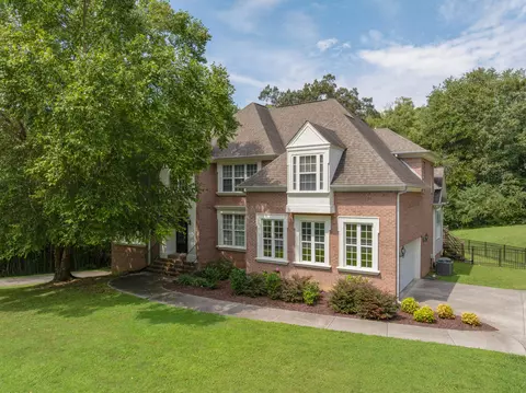 3269 Forest Shadows Dr, Chattanooga, TN 37421