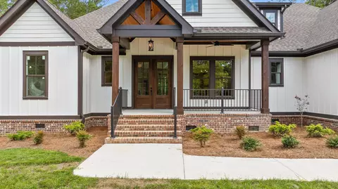 3069 Poe Rd, Soddy Daisy, TN 37379