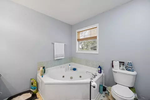 Bath - 20 Robert Ln, Ringgold, GA 30736 photo 1 of 4