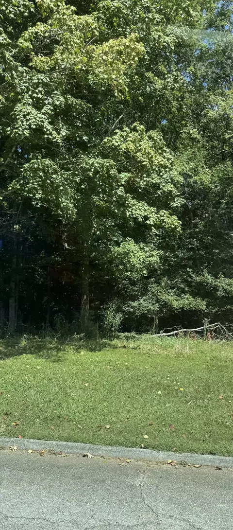 7901 Cove Ridge Dr, Hixson, TN 37343