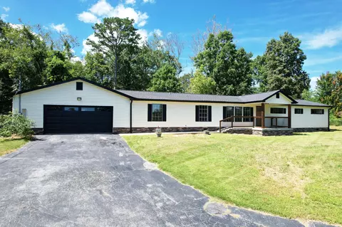 914 Hickory Ave, Hixson, TN 37343