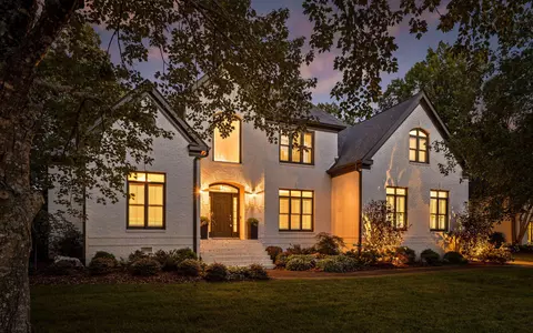 103 Brow View Ln, Signal Mountain, TN 37377