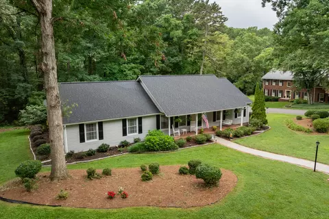 1505 Misty Valley Dr, Chatsworth, GA 30705