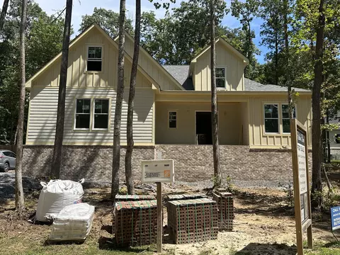 4218 Hidden River Ln, Signal Mountain, TN 37377