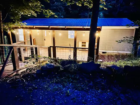 754 Dale Trl, Menlo, GA 30731