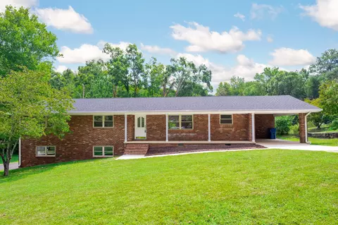 2412 Holly Hill Rd, Soddy Daisy, TN 37379