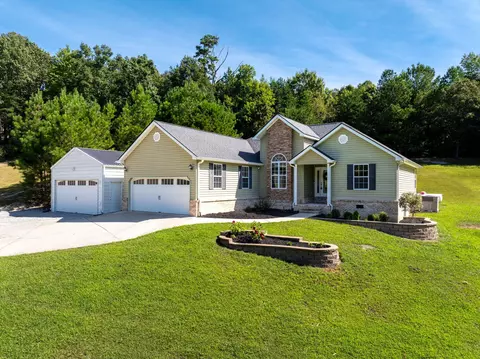 32 Hullander Hollow Rd, Ringgold, GA 30736