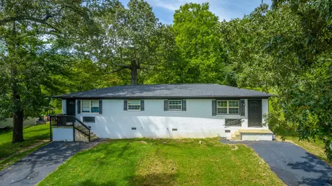 201-203 Chestnut St, Rossville, GA 30741