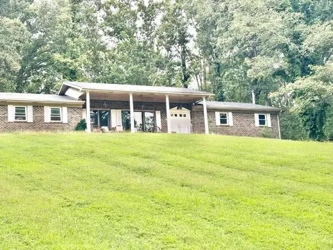 376 Glensara Dr NW, Charleston, TN 37310