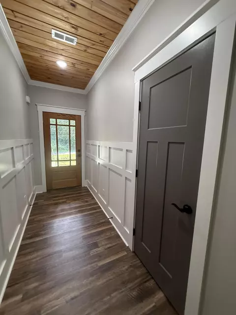 Entry Way - 294 E Long Hollow Rd, Rock Spring, GA 30739 photo 1 of 2