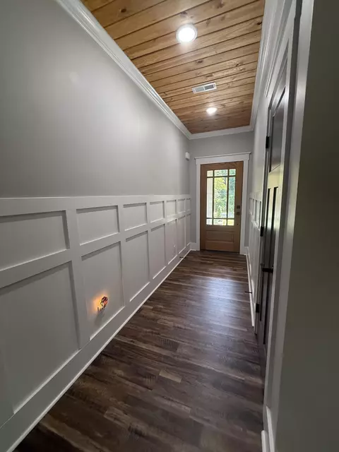 Entry Way - 294 E Long Hollow Rd, Rock Spring, GA 30739 photo 2 of 2