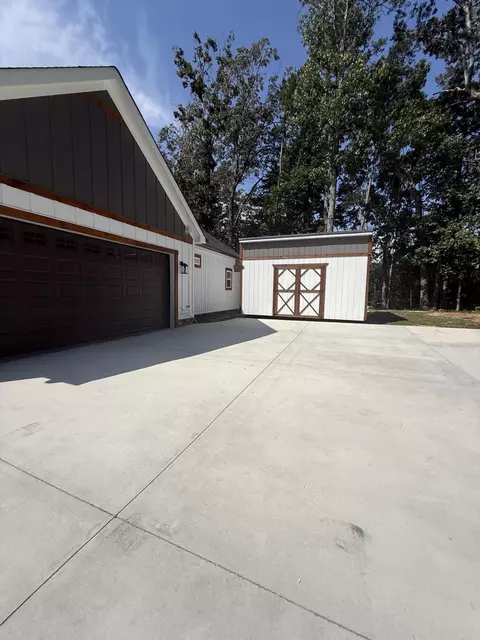 Exterior - 294 E Long Hollow Rd, Rock Spring, GA 30739 photo 23 of 24