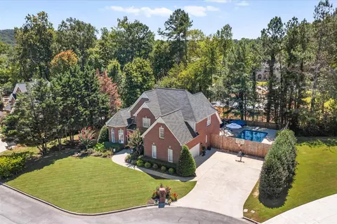 1913 Tara Pl, Dalton, GA 30720