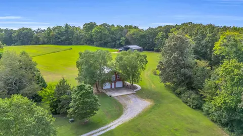 1015 Calm Water Trl, Sale Creek, TN 37373