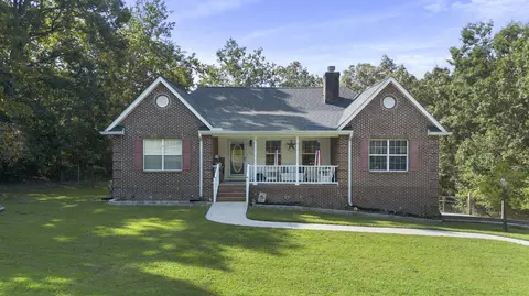 201 Van Dell Dr, Rock Spring, GA 30739