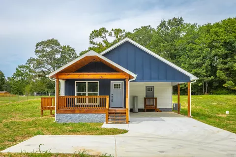 1934 Round Pond Rd, Lafayette, GA 30728