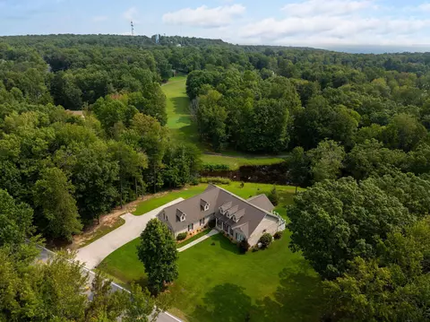 1109 Montlake Rd, Soddy Daisy, TN 37379