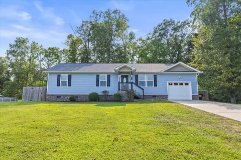 1108 Pendall Ln, Soddy Daisy, TN 37379