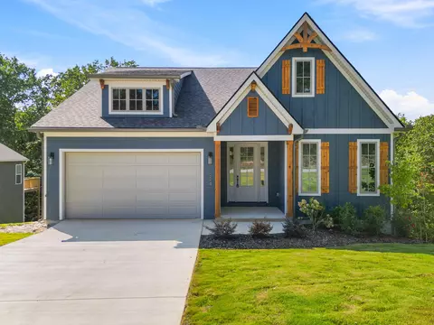 624 Nature Trl, Soddy Daisy, TN 37379