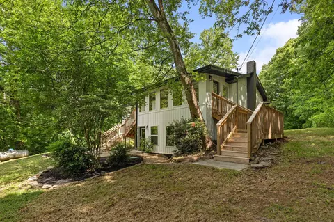 711 Omega Dr, Whitwell, TN 37397