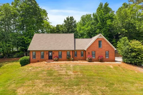 2654 Foxmore Cir, Dalton, GA 30720