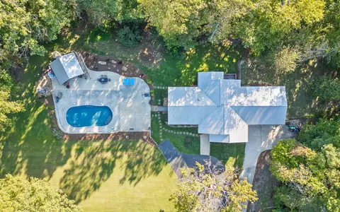 6015 Sawyer Rd, Signal Mountain, TN 37377