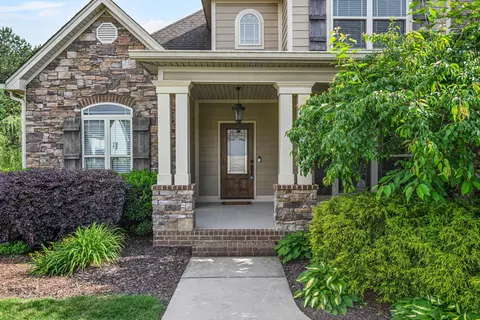 89 Kailors Cove Cir, Ringgold, GA 30736