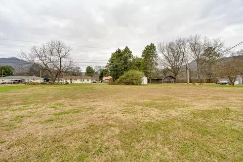 Exterior - 1101 Betsy Pack Dr, Jasper, TN 37347 photo 3 of 6