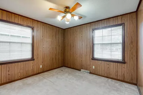 Bedroom - 1101 Betsy Pack Dr, Jasper, TN 37347 photo 2 of 3