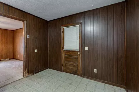 Entry Way - 1101 Betsy Pack Dr, Jasper, TN 37347 photo 1 of 1