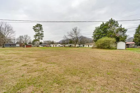 Exterior - 1101 Betsy Pack Dr, Jasper, TN 37347 photo 4 of 6
