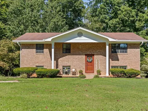 7337 Valley Ln, Hixson, TN 37343