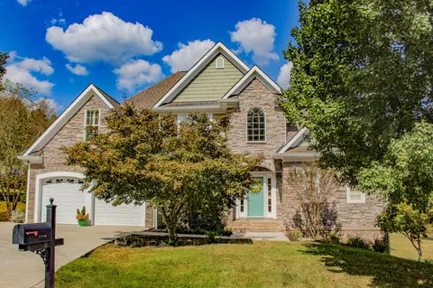 2750 Red Oak Dr NW, Cleveland, TN 37312