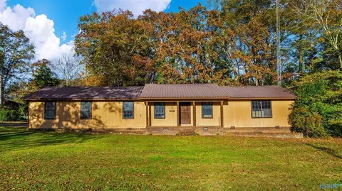 851 Dilbeck Road E Rd NE, Rainsville, AL 35986