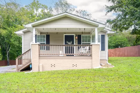 75 Mccraw St, Rossville, GA 30741