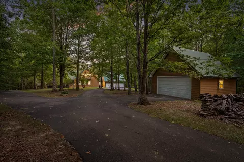 Exterior - 68 Bluff View Dr, Dunlap, TN 37327 photo 3 of 28