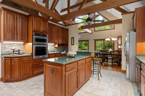 Kitchen - 68 Bluff View Dr, Dunlap, TN 37327 photo 6 of 6